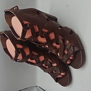 Zodiac womens Camila sandals size 8